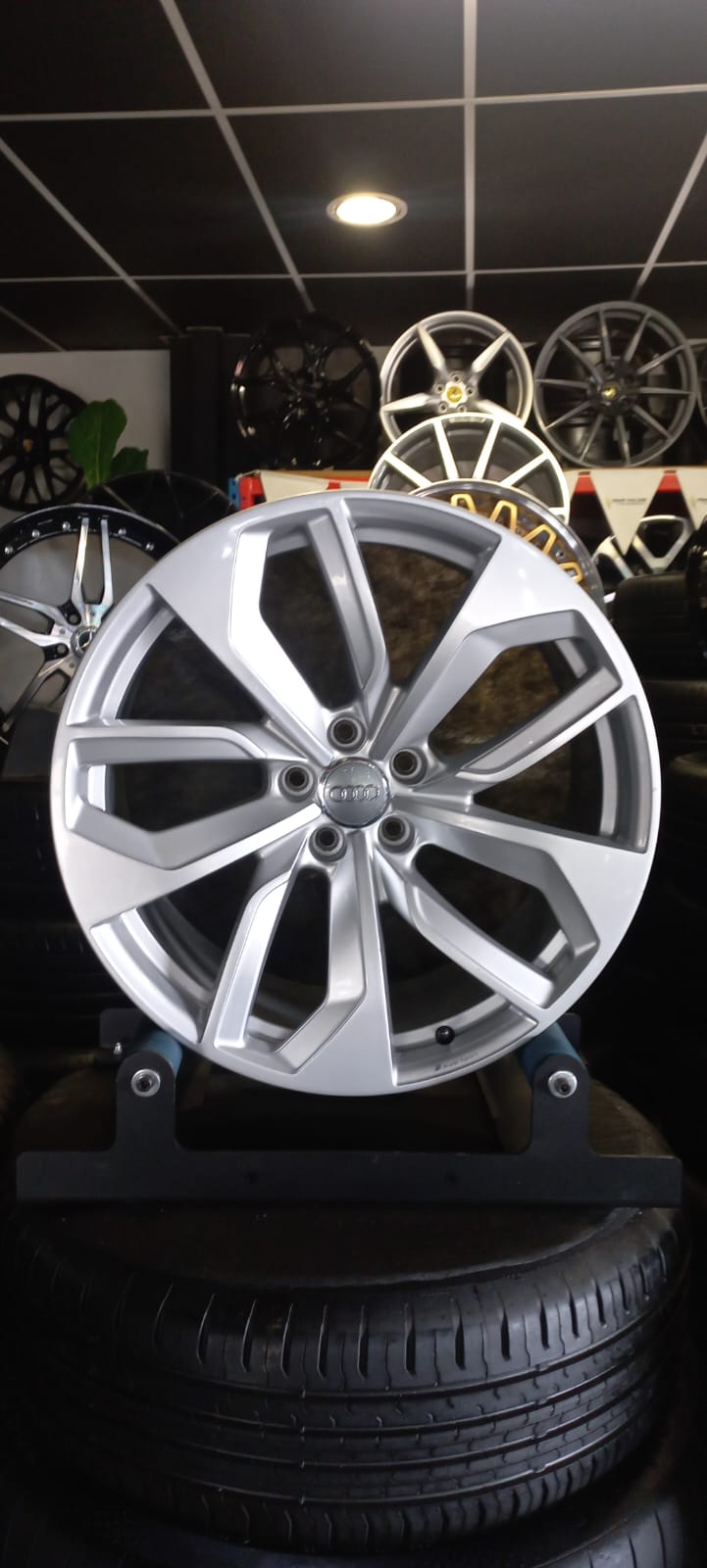 OEM /Original AUDI RS4 - Private Seller OEM /Original AUDI RS4 - Private Seller