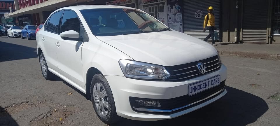 2017 VW POLO 6 1.4COMFORTLINE  SEDAN, MANUAL, WHITE COLOUR,  85000KM