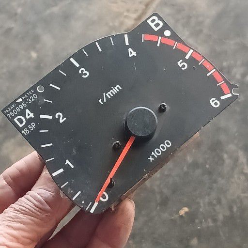 Isuzu ref counter - Private Seller Isuzu ref counter - Private Seller