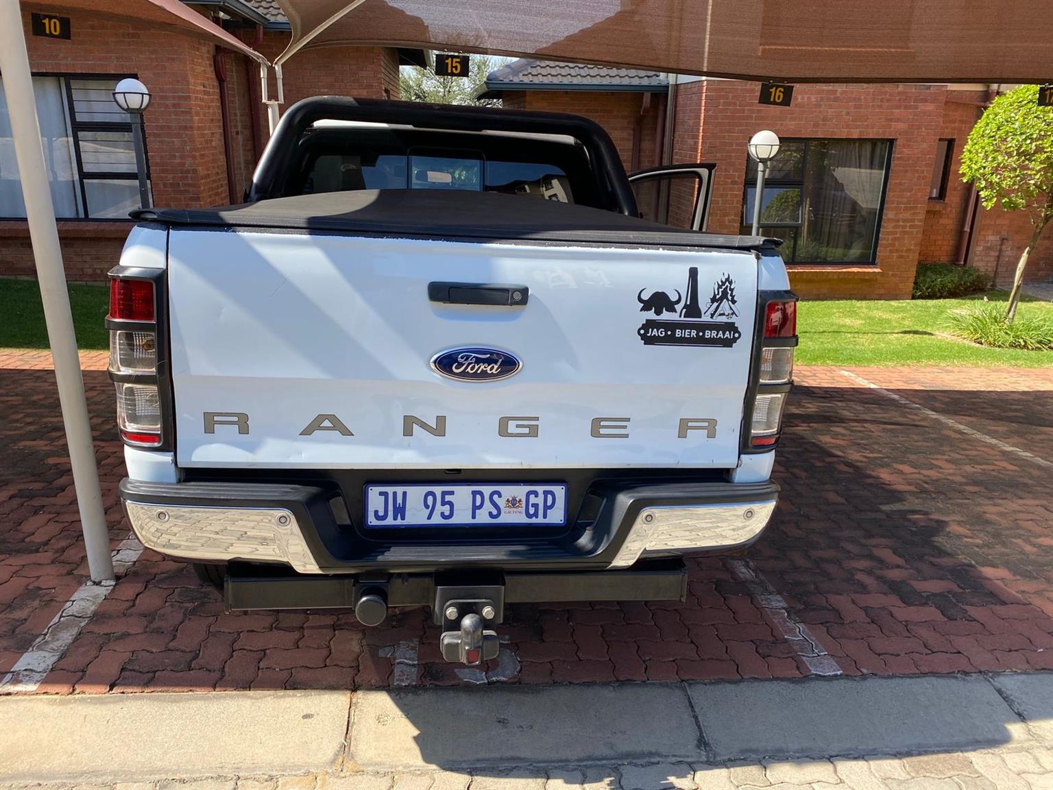 4x2 Ford Ranger in Crisp condition up for grabs.