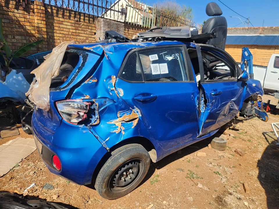 STRIPPING GRAND I10
