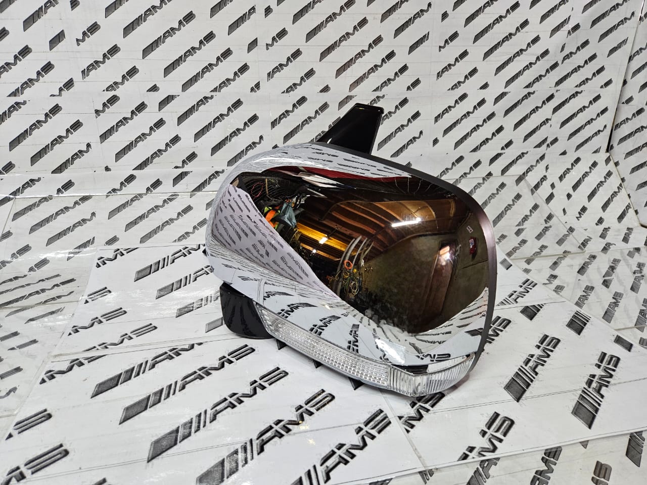 Mitsubishi Pajero Gen4 side Mirror for Sale!