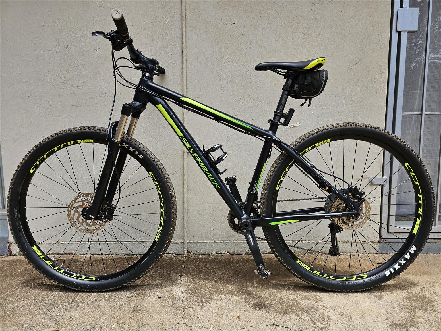 Silverback Sola 2 Hardtail MTB Mens 29