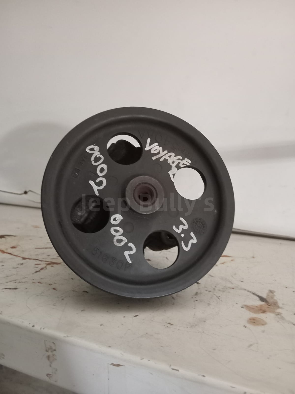 Pre Owned Chrysler Spares | 3.3 Grand Voyager Power Steering Pump - Private Seller Pre Owned Chrysler Spares | 3.3 Grand Voyager Power Steering Pump - Private Seller