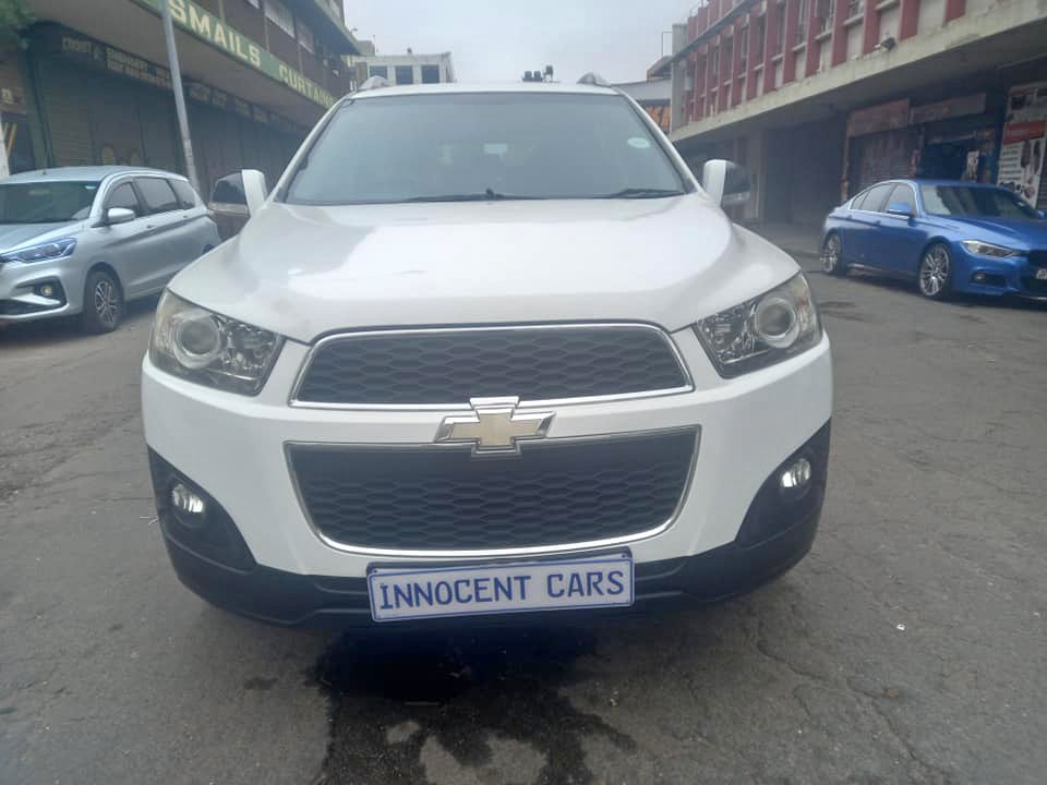 2014 CHEVROLET CAPTIVA LT 2.0 AUTOMATIC TRANSMISSION, WHITE COLOUR
