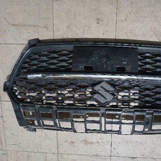 Suzuki swift grill - Private Seller Suzuki swift grill - Private Seller
