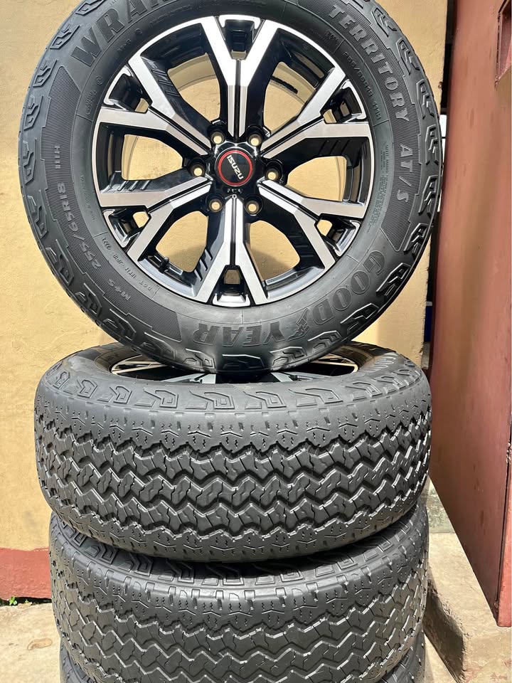 Isuzu D-Max 18” Mag Rims (With Used Tyres) for sale in Gauteng