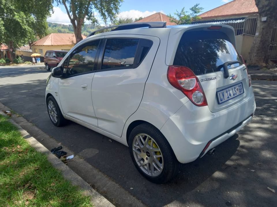 2014 Chevrolet Spark 1.2 Petrol, Manual Transmission, White Color, Mileage 97000kms
