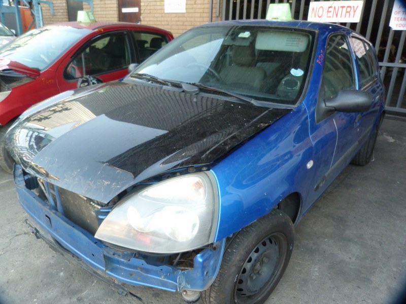 Renault Clio II 1.4 16V Manual Blue - 2005 STRIPPING FOR SPARES - Private Seller Renault Clio II 1.4 16V Manual Blue - 2005 STRIPPING FOR SPARES - Private Seller