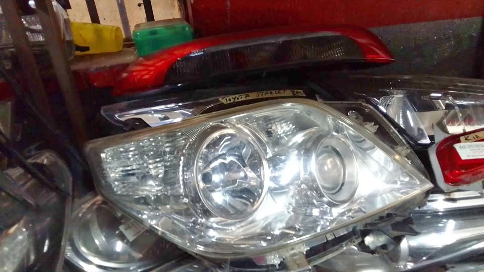 Toyota prado headlights - Private Seller Toyota prado headlights - Private Seller