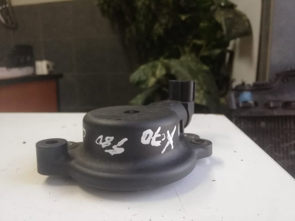 VOLVO XC90 /XC70 CAM SENSOR AND HOUSING FOR SALE - Private Seller VOLVO XC90 /XC70 CAM SENSOR AND HOUSING FOR SALE - Private Seller