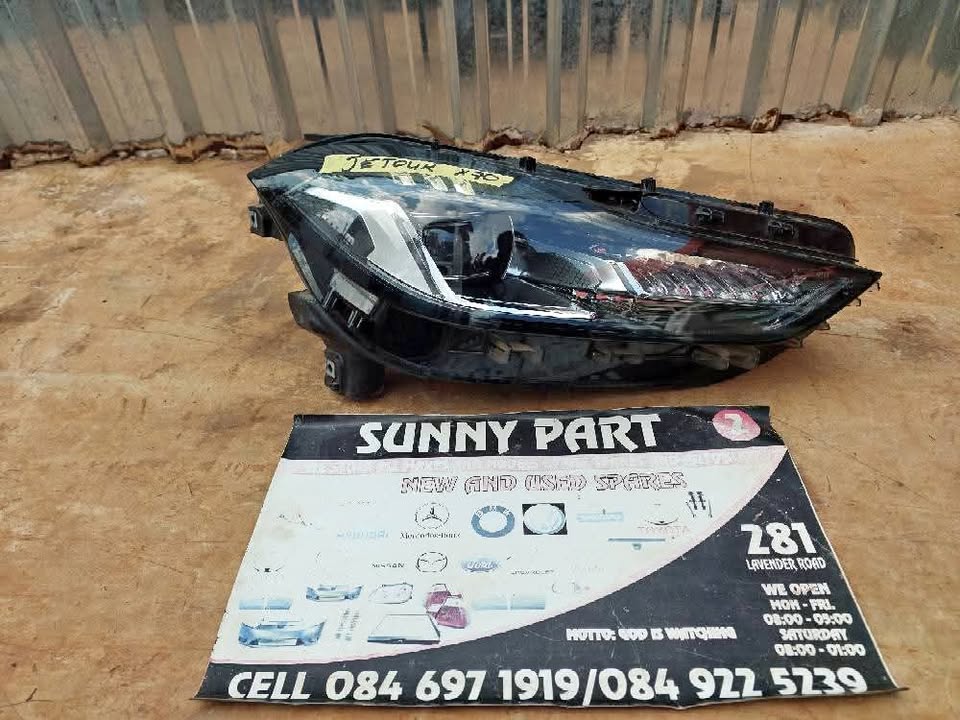 Jetour X70(Chery) Headlight - Private Seller Jetour X70(Chery) Headlight - Private Seller