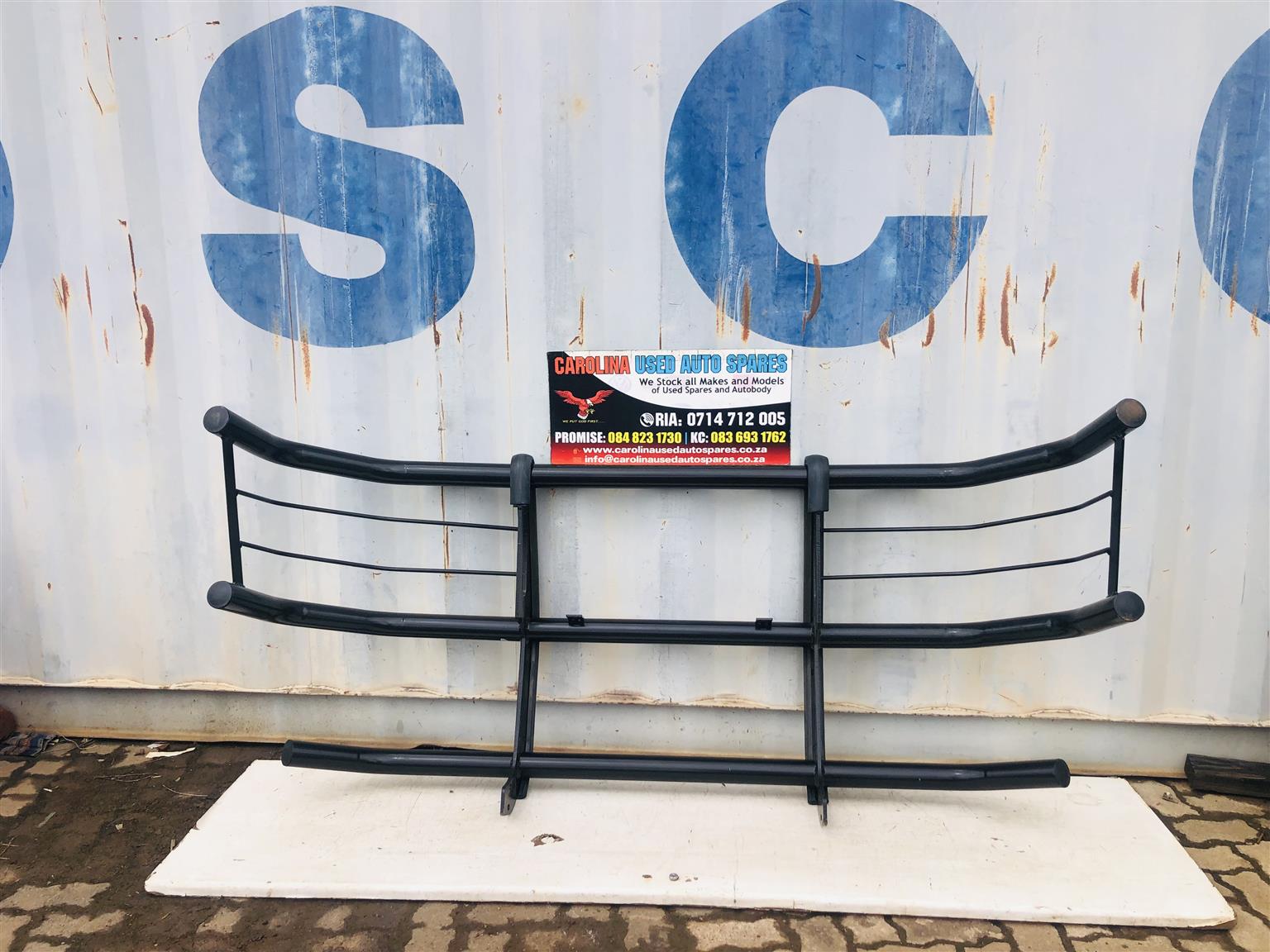 Toyota Hilux and Ford Ranger bush/bull bar (universal) (2011) - Private Seller