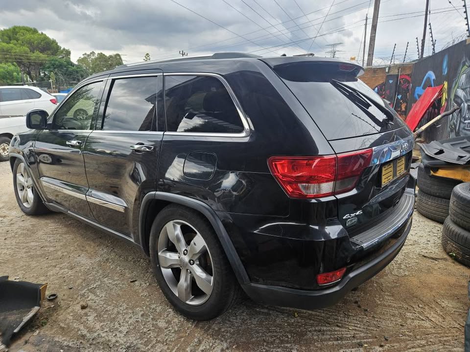 2012 JEEP GRAND CHEROKEE V6 DIESEL STRIPPING AS SPARES - Private Seller