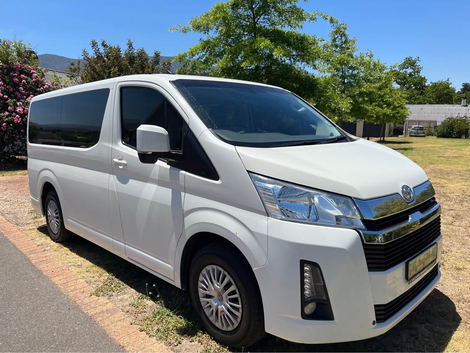 Used 2019 Toyota Quantum 2.8 LWB bus 11-seater GL - Private Seller Used 2019 Toyota Quantum 2.8 LWB bus 11-seater GL - Private Seller