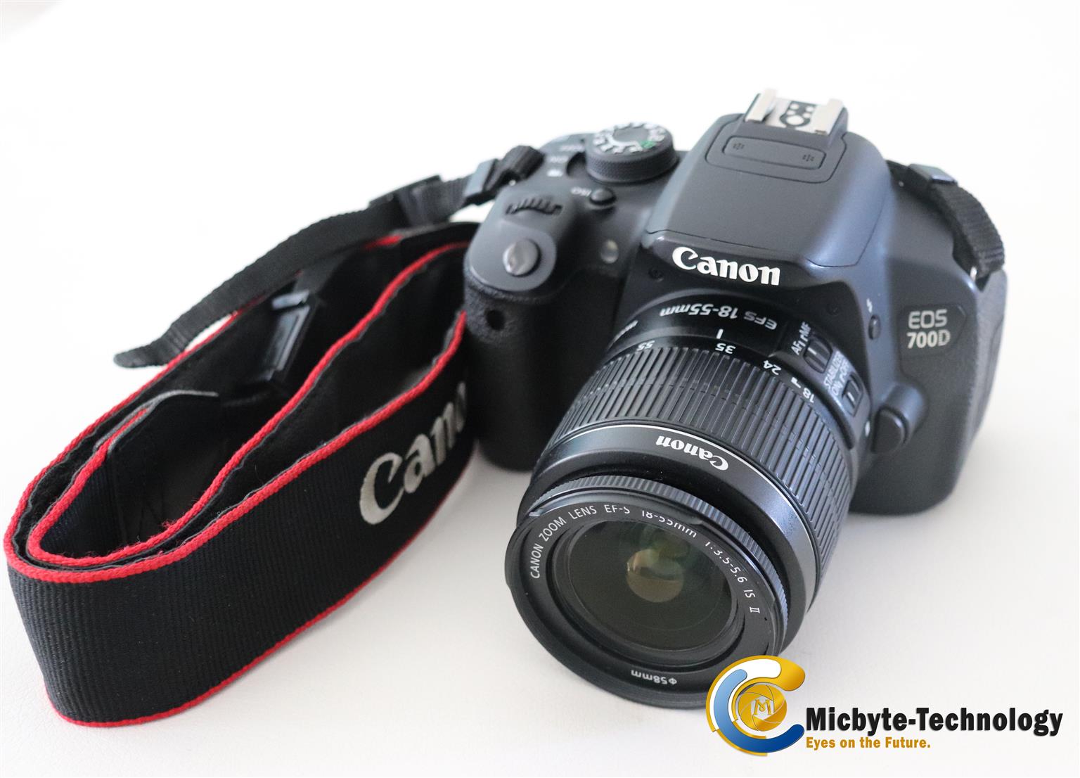 Canon EOS 700D
