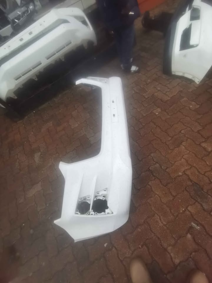 Isuzu Dmax 2020 front bumper - Private Seller Isuzu Dmax 2020 front bumper - Private Seller