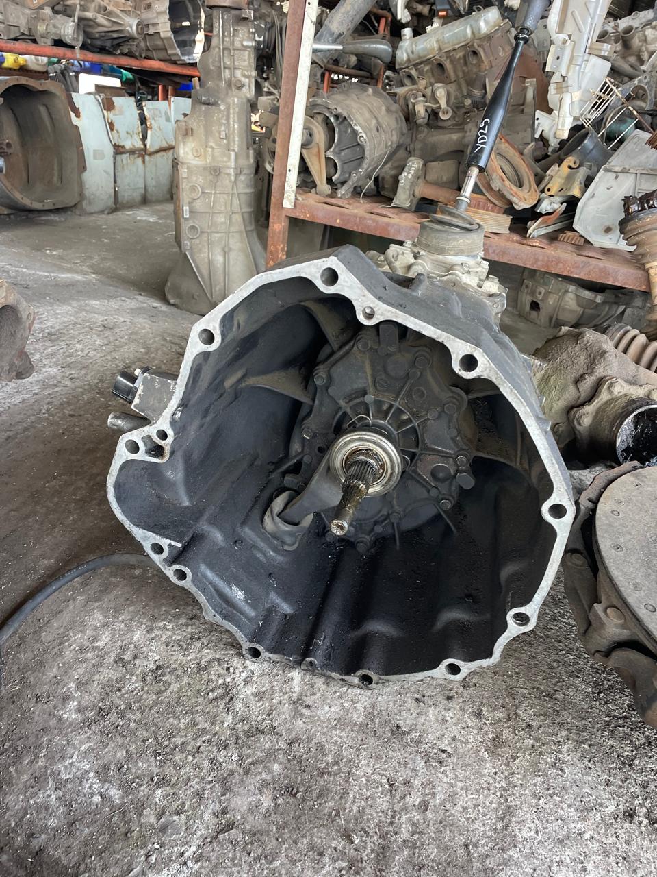 YD25 2x4 Manual Gearbox - Private Seller YD25 2x4 Manual Gearbox - Private Seller