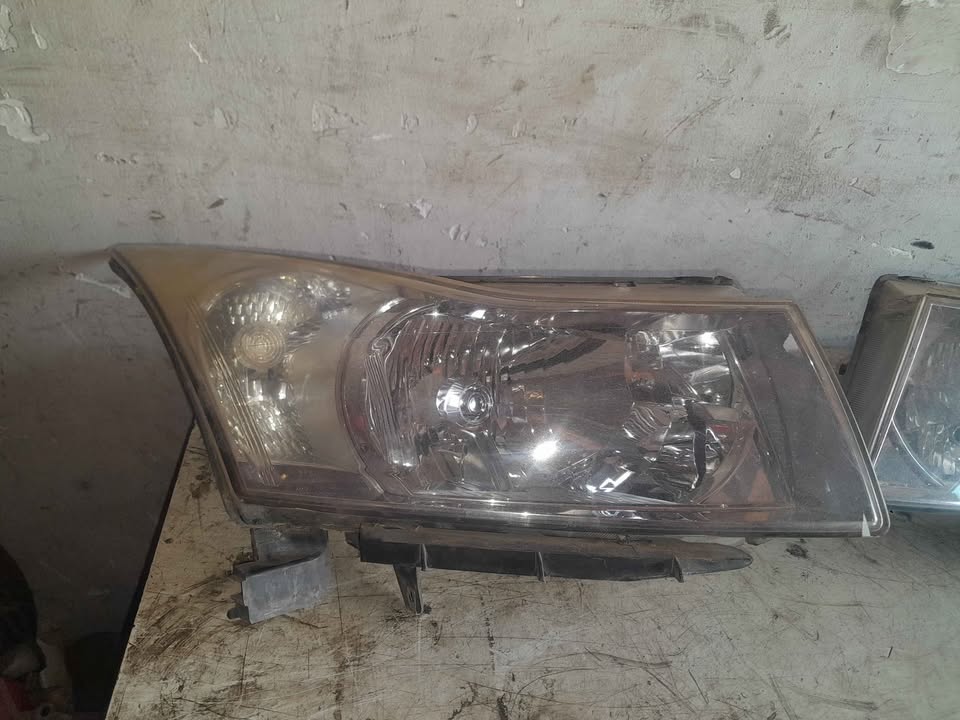 Chevrolet Cruze Headlights for Sale - Private Seller