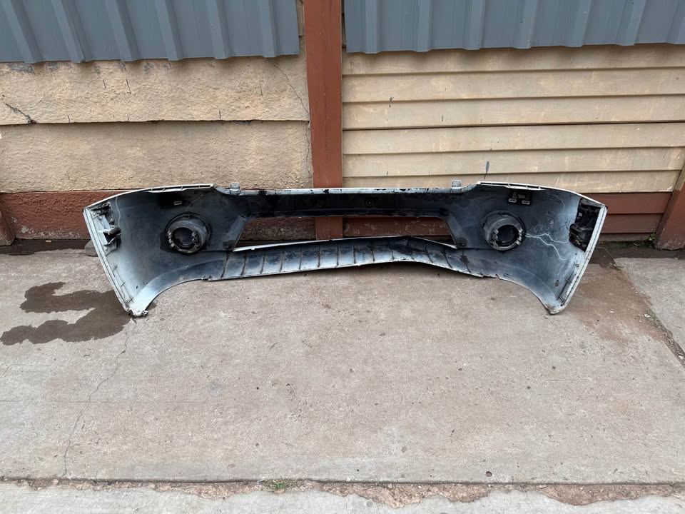 JAC X200 Front Bumper with Fog Covers - Private Seller JAC X200 Front Bumper with Fog Covers - Private Seller