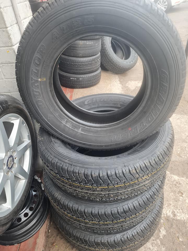 4x255/65 /17 Dunlop Grandtrek AT Brand new