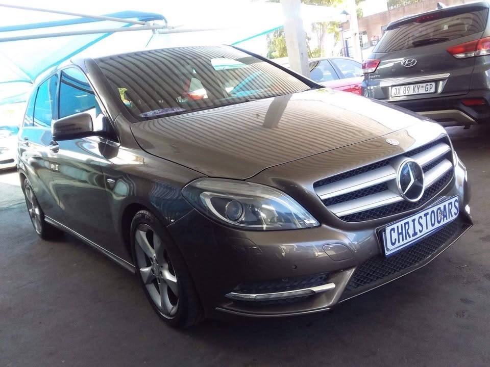 2012 Mercedes Benz C200 Hacthback automatic 2012
