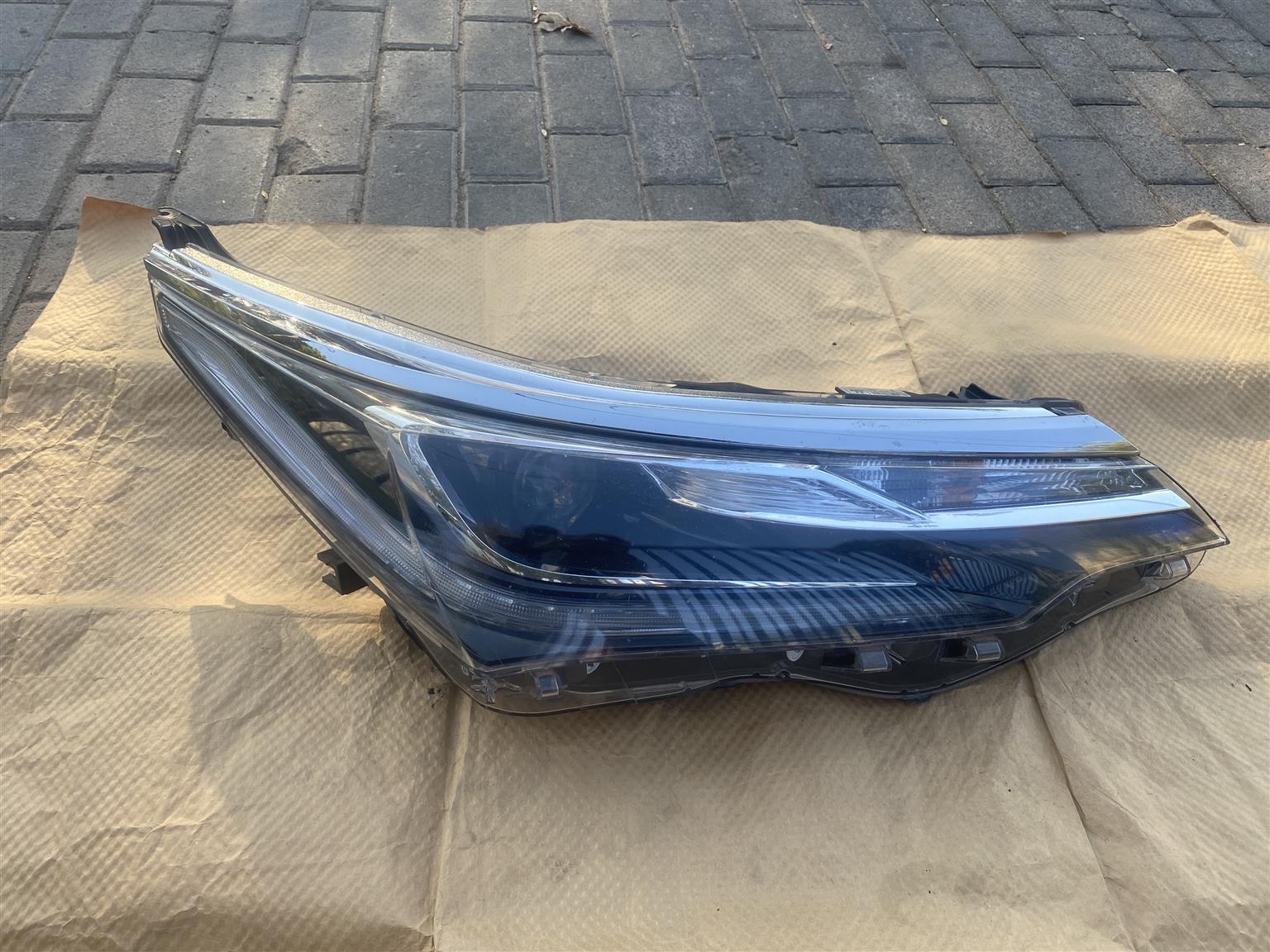 2019 TOYOTA COROLLA PRESTIGE FULL LED HEADLIGHT RIGHT SIDE FOR SALE