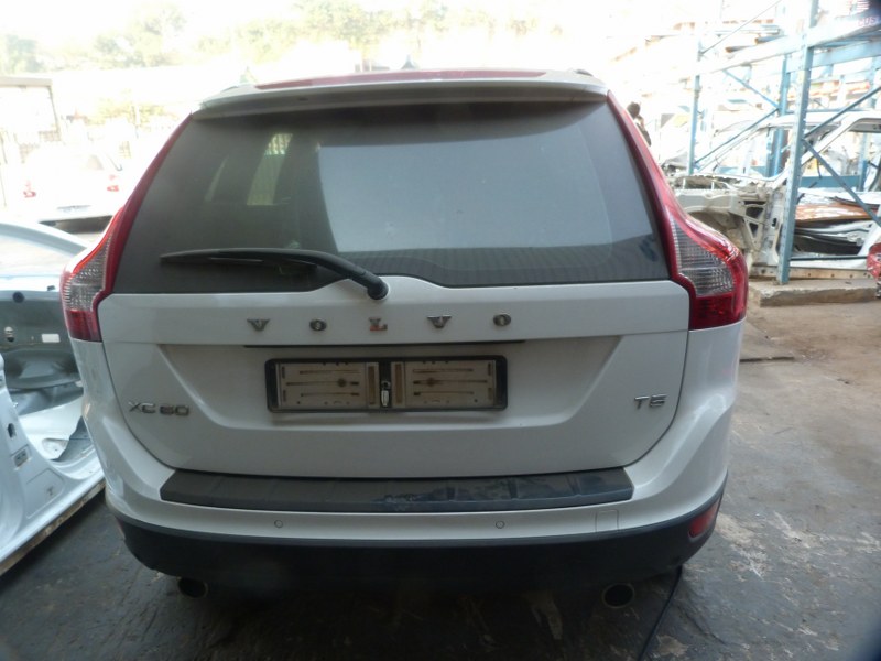 Volvo XC60 2.0 Powershift T5 AT White - 2011 STRIPPING FOR SPARES - Private Seller Volvo XC60 2.0 Powershift T5 AT White - 2011 STRIPPING FOR SPARES - Private Seller