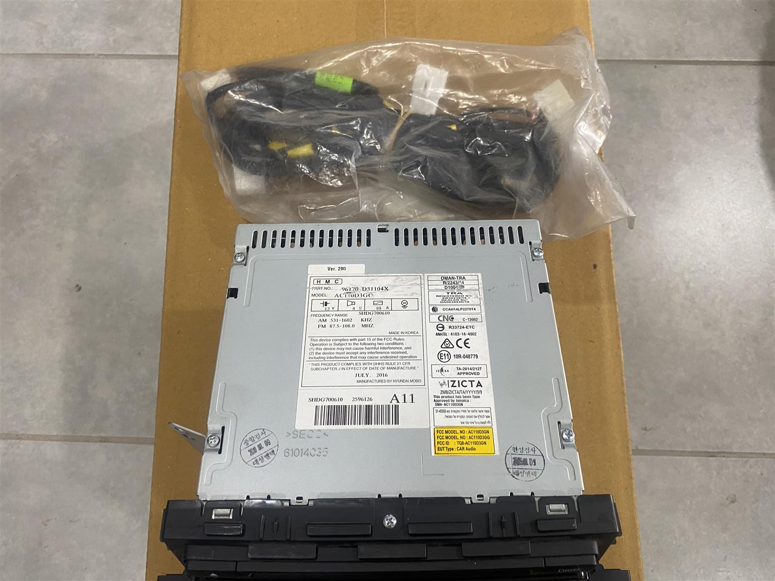 2016 HYUNDAI TUCSON RADIO FOR SALE. BRAND NEW - Private Seller