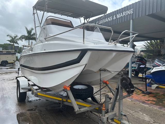Seacat 520 FC with 2 x Yamaha F70hp Motors