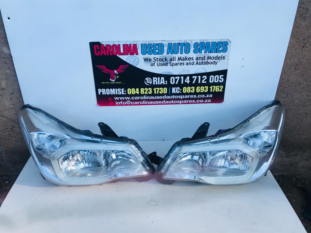 Subaru Forester left and right LED xenon headlights - Private Seller Subaru Forester left and right LED xenon headlights - Private Seller