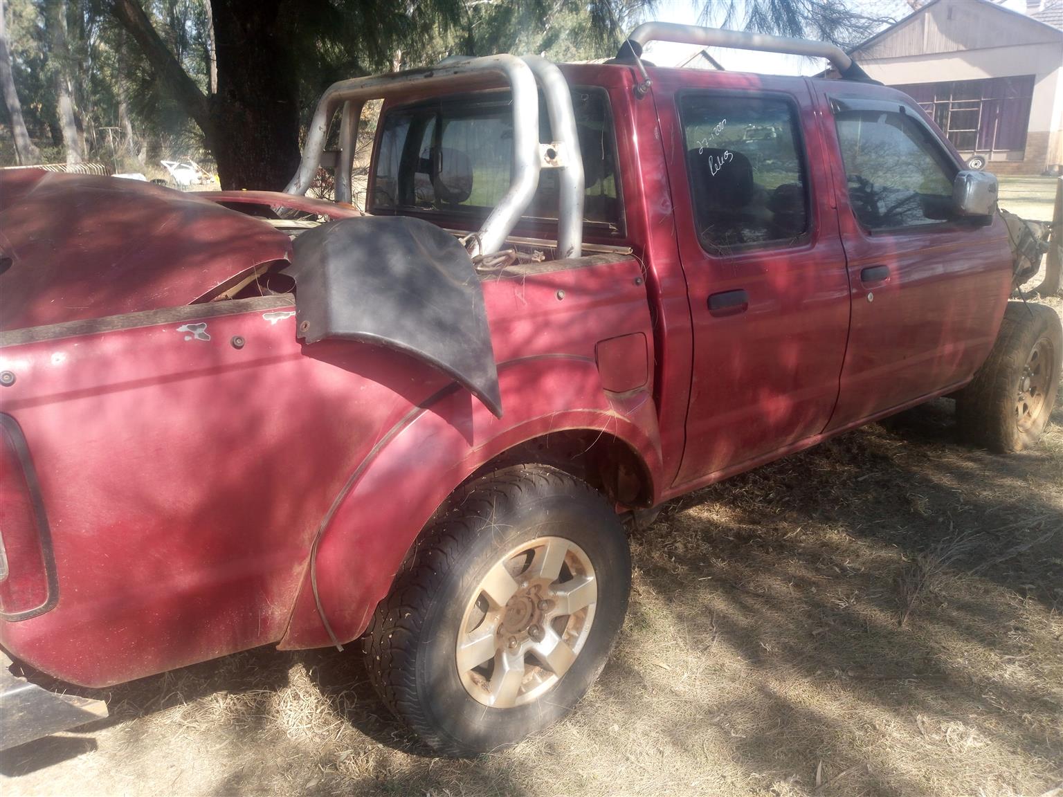 Nissan np300 stripping 2024 for spares