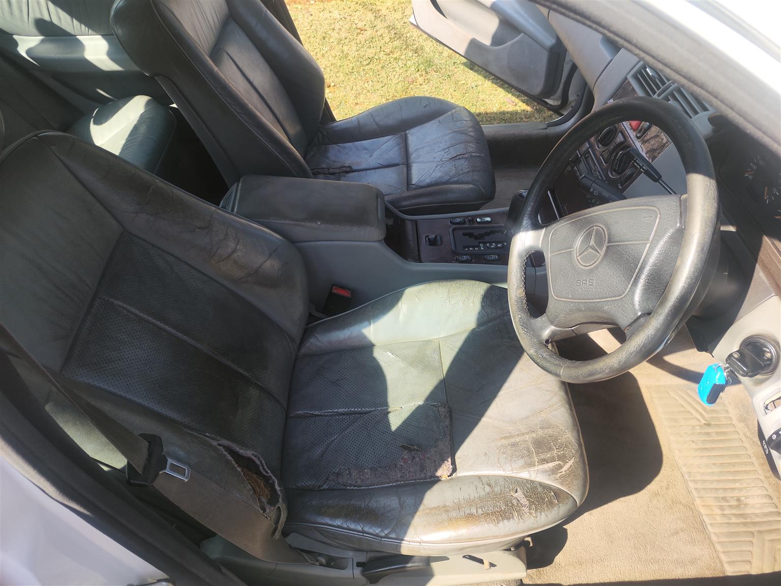 Mercedes Benz E230 W210