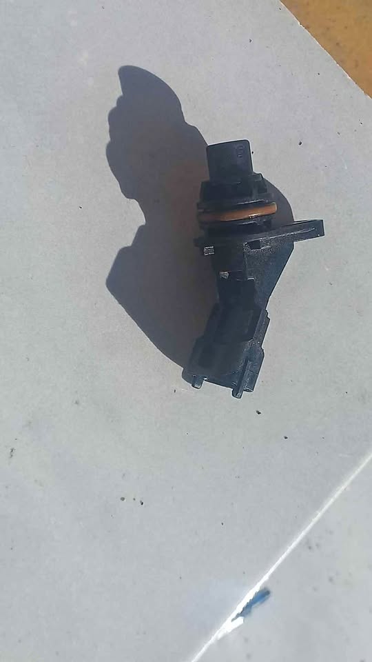 Ford ecoboost 1.0 camshaft sensor - Private Seller Ford ecoboost 1.0 camshaft sensor - Private Seller