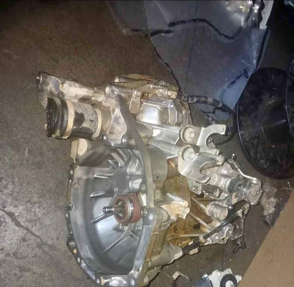 Hyundai accent 1.6 maunal gearbox - Private Seller Hyundai accent 1.6 maunal gearbox - Private Seller