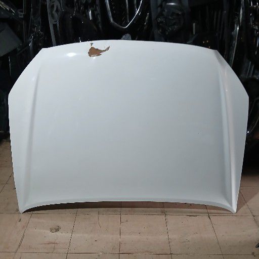 Isuzu Bakker bonnet - Private Seller