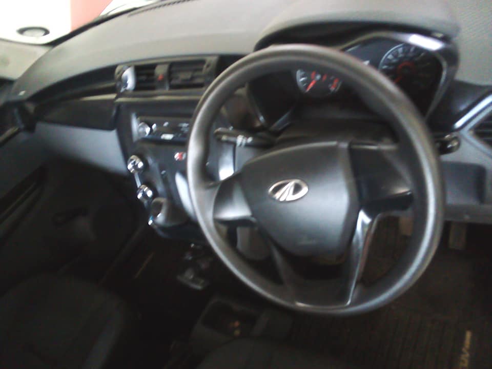 2020 Mahindra KUV100 NXT K2+ Red, Manual, Petrol Full Service History  55000km