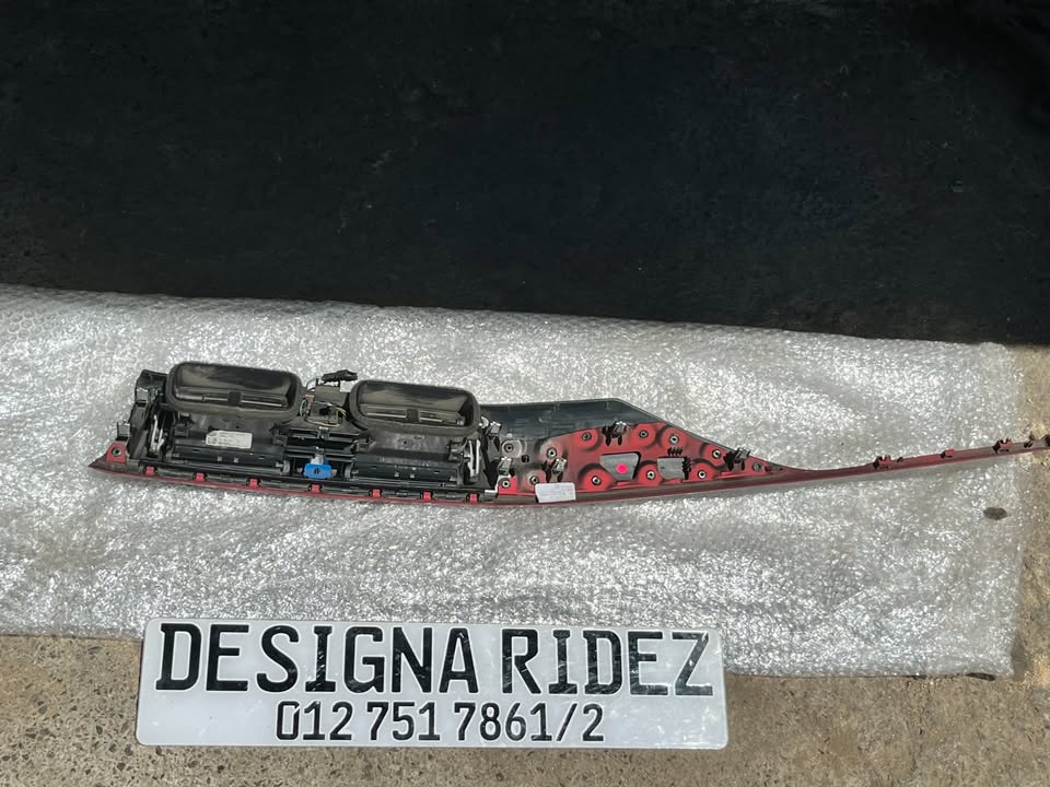 BMW F30 CENTER DASHBOARD TRIM PANEL (SPORT LINE) AVAILABLE. - Private Seller BMW F30 CENTER DASHBOARD TRIM PANEL (SPORT LINE) AVAILABLE. - Private Seller