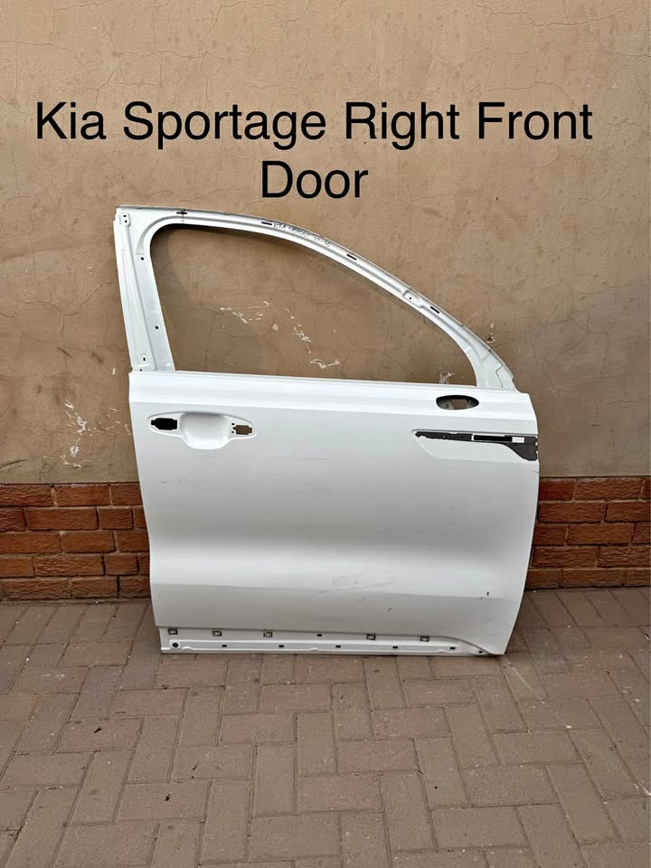 Kia Sportage Right Front Door - Private Seller Kia Sportage Right Front Door - Private Seller