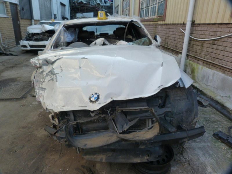 BMW 325i E90 AT White - 2009 SPARESBOYZ STRIPPING FOR SPARES - Private Seller BMW 325i E90 AT White - 2009 SPARESBOYZ STRIPPING FOR SPARES - Private Seller