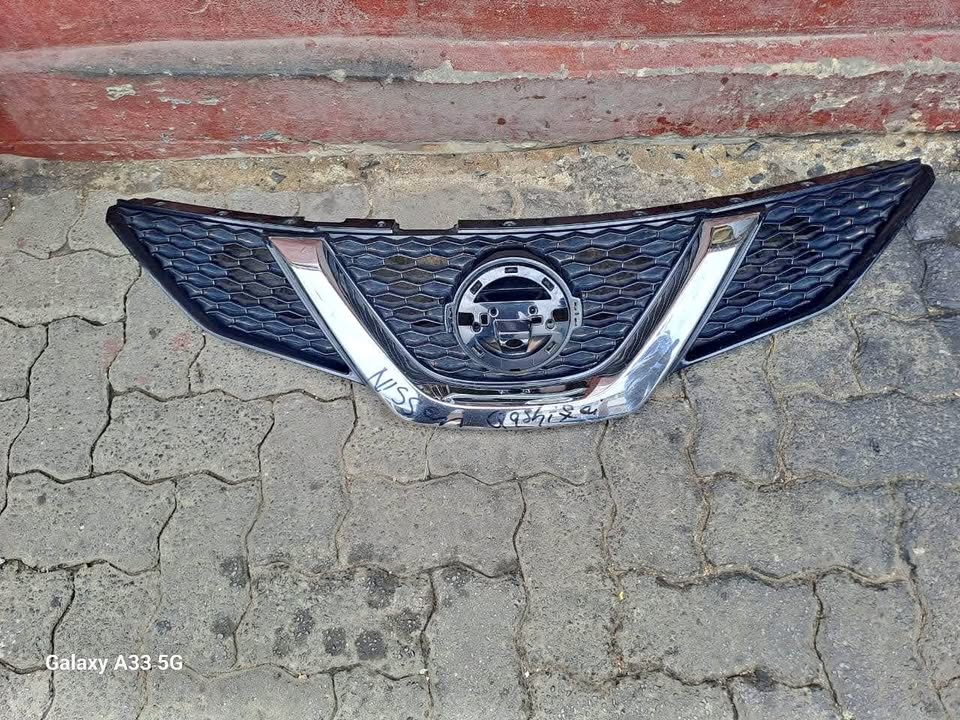Nissan Qashqai grill - Private Seller Nissan Qashqai grill - Private Seller