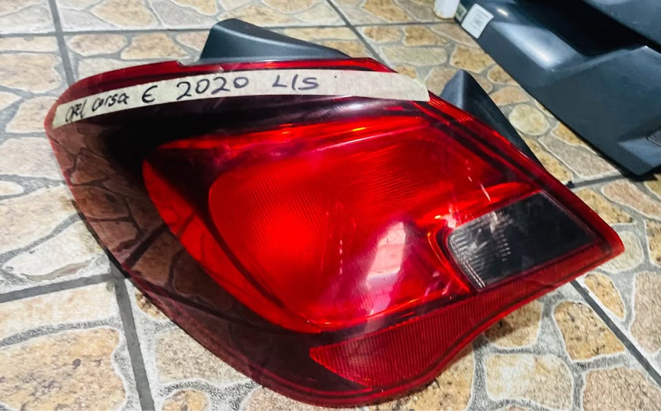 Opel Corsa E taillight 2020 - Private Seller Opel Corsa E taillight 2020 - Private Seller