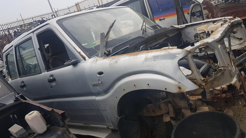 Mahindra Scorpio 2.5 stripping for spares - Private Seller Mahindra Scorpio 2.5 stripping for spares - Private Seller