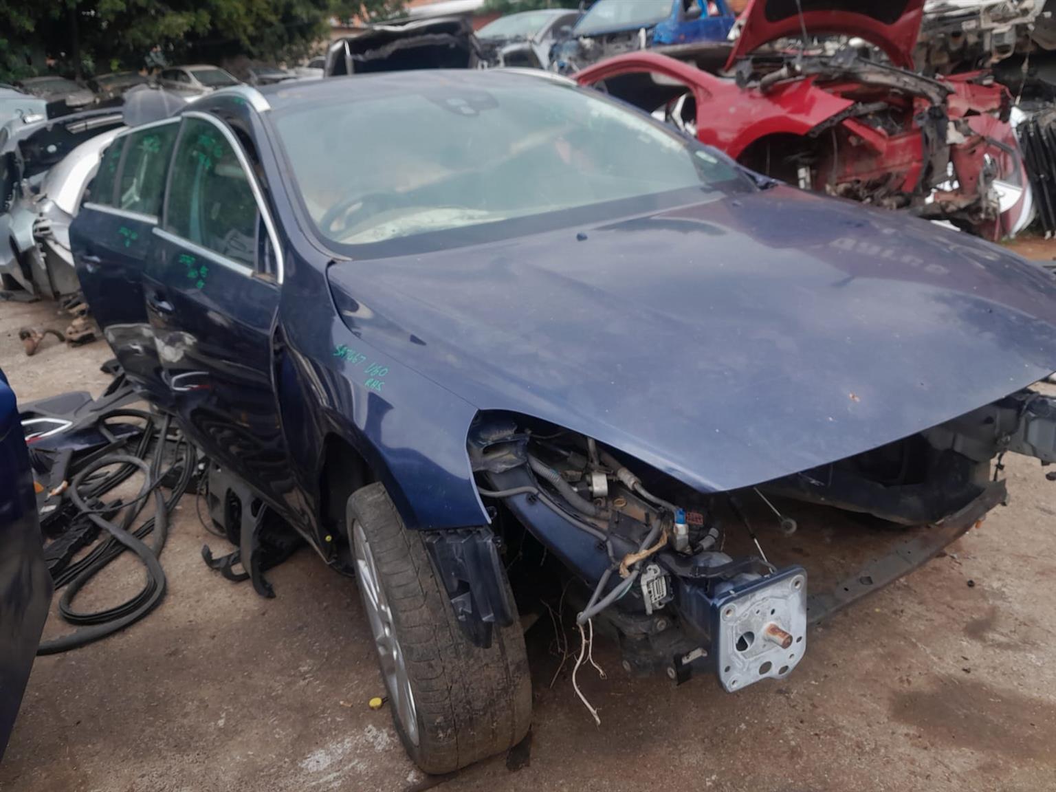 2015 VOLVO S60 T5 2.0 TURBO PREMIER AUTO PETROL FOR STRIPPING - Private Seller 2015 VOLVO S60 T5 2.0 TURBO PREMIER AUTO PETROL FOR STRIPPING - Private Seller