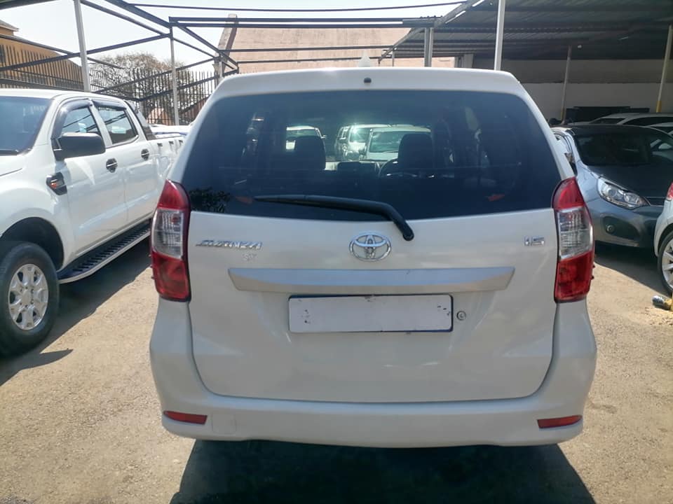 2021 Toyota Avanza 1.3sx seven seater services book