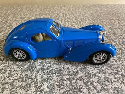 R500 - 1936 Bugatti Atlantic. Scale
