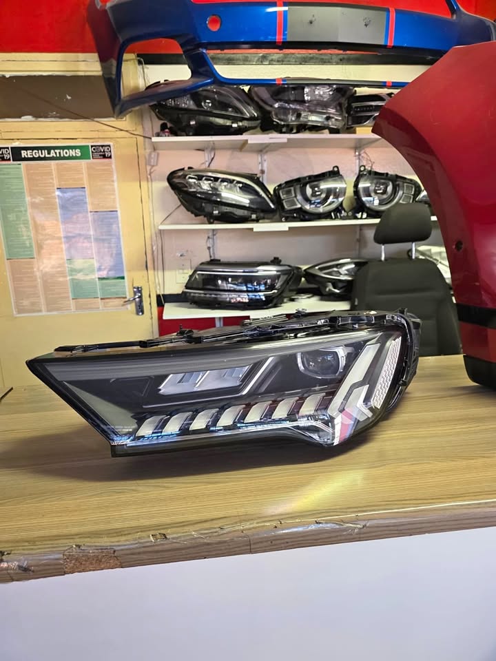 2024 AUDI Q7 HEADLIGHT IN IMMACUTALE CONDITION (LEFT SIDE) FOR SALE - Private Seller 2024 AUDI Q7 HEADLIGHT IN IMMACUTALE CONDITION (LEFT SIDE) FOR SALE - Private Seller