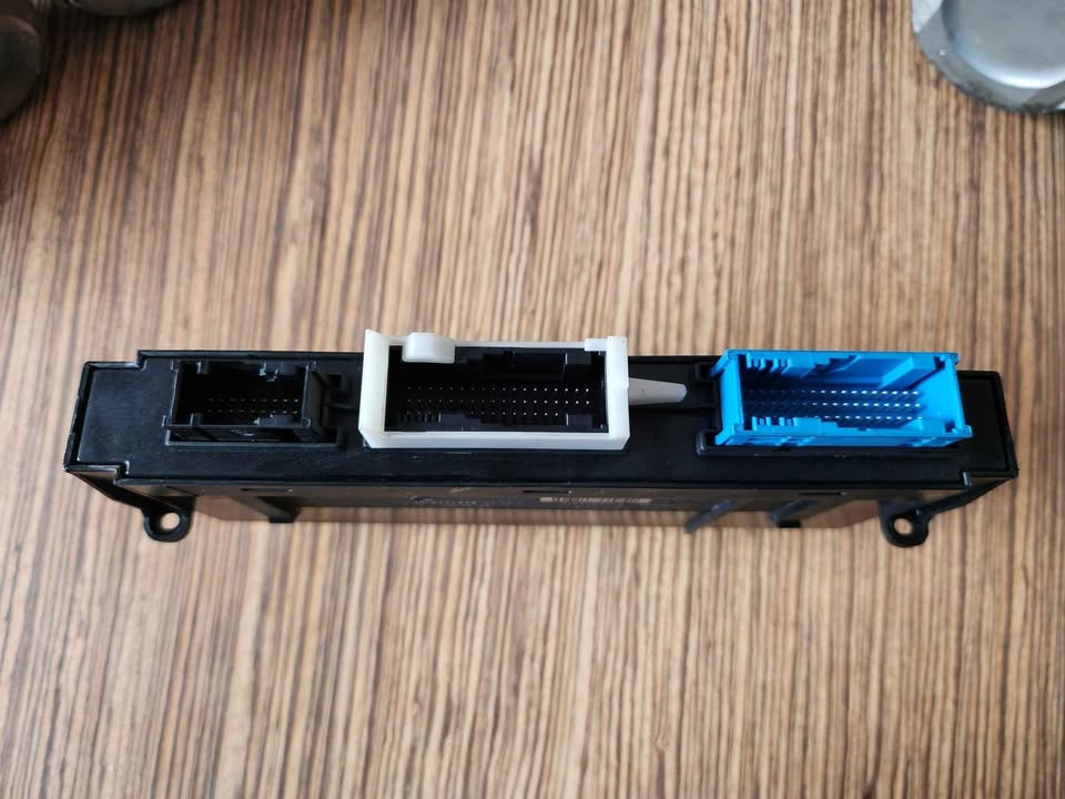 BMW F10 BODY CONTROL MODULE