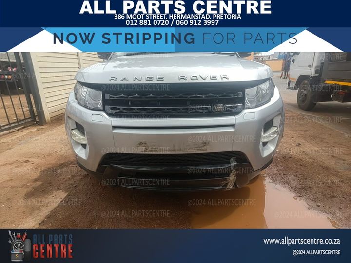 Range Rover Evoque 2013 front bumper