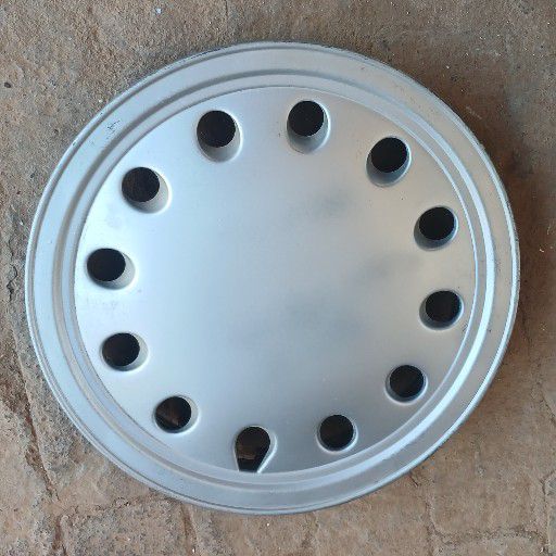 Sierra / Sapphire, wheelcaps - Private Seller Sierra / Sapphire, wheelcaps - Private Seller